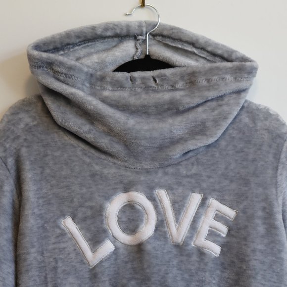 Plush "LOVE" Women's XL Pajama Set - Picture 4 of 7